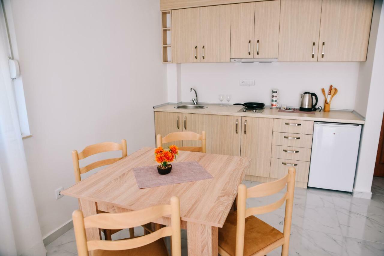 Riva Luxury Apartment Улцин Екстериор снимка