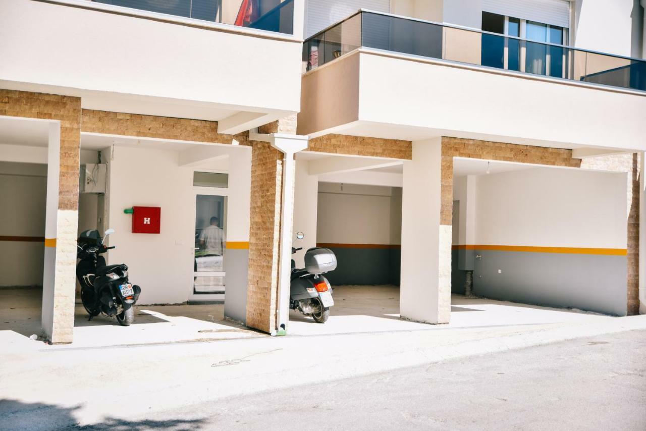 Riva Luxury Apartment Улцин Екстериор снимка
